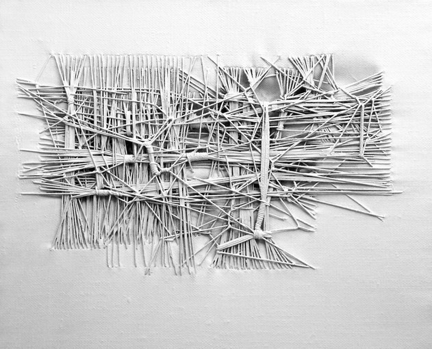 1976, white, cm 60x50, chalk and string on canvas